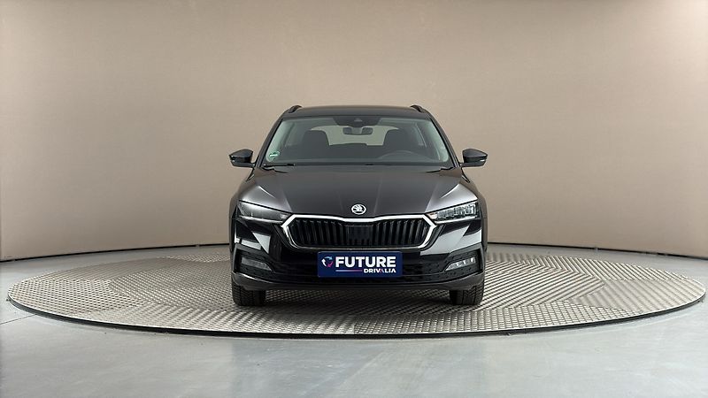 Škoda Octavia 2.0 TDI DSG Ambition Combi - fotka 3 z 26