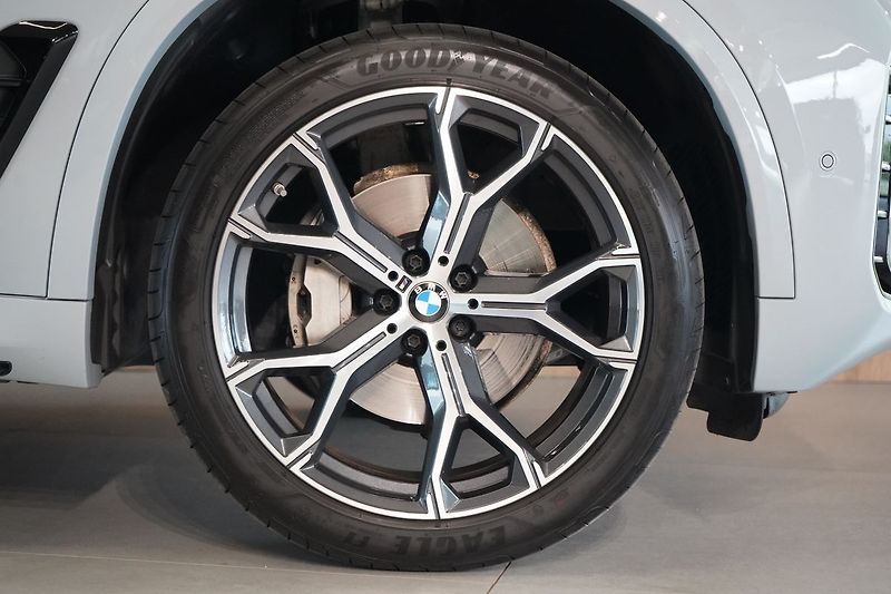 BMW X5 30d xDrive, Masáž, Nezávislé - fotka 7 z 44