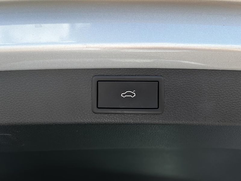 Škoda Karoq 2.0TDI DSG4x4 Sportline TZ DPH - fotka 27 z 28