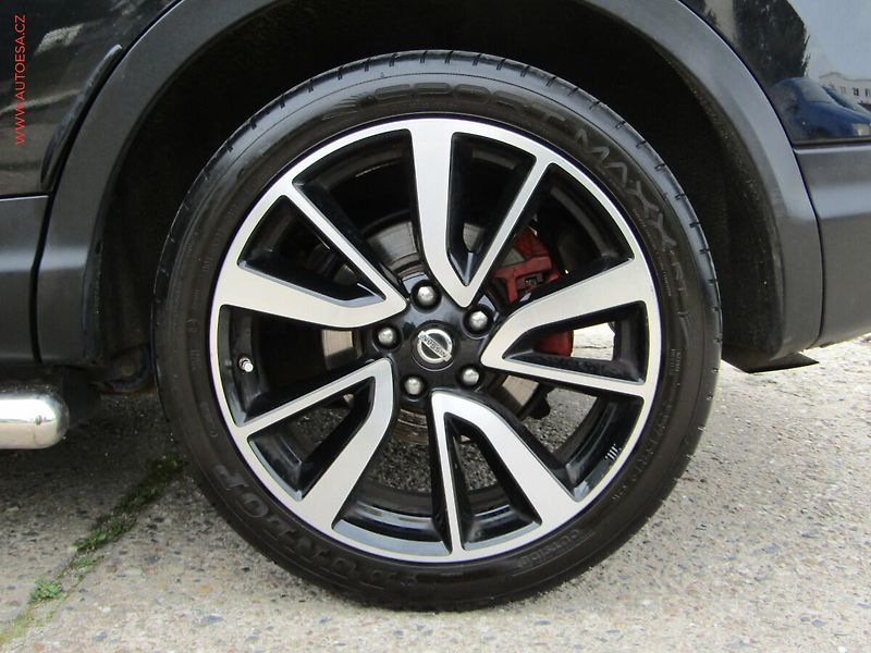 Nissan Qashqai (2014) 1.2 DiG-T, ČR, AT, navi - fotka 23 z 24