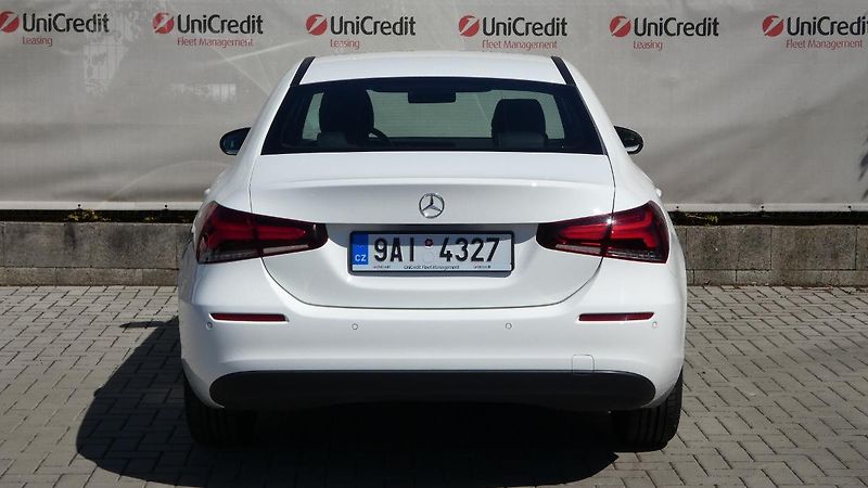 Mercedes-Benz Třídy A 180d - fotka 4 z 22