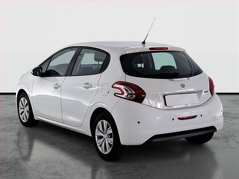 Peugeot 208 (2015) Active 1.4 HDI, Tempomat - fotka 4 z 16
