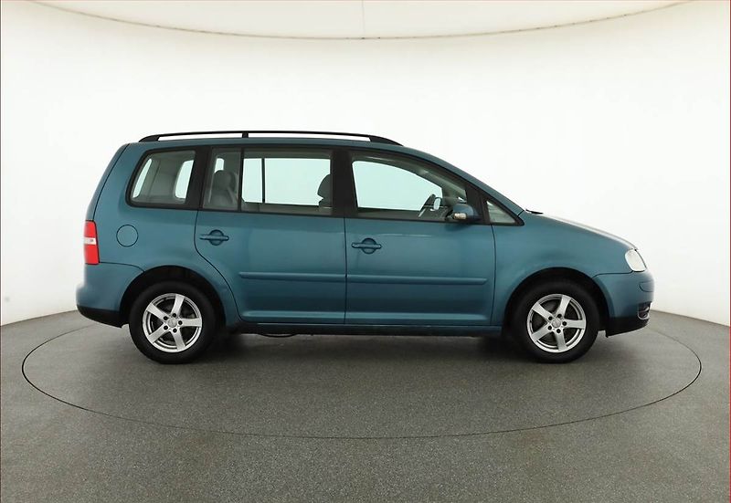 Volkswagen Touran (2003) 1.9 TDI, nová STK, udržované - fotka 6 z 13