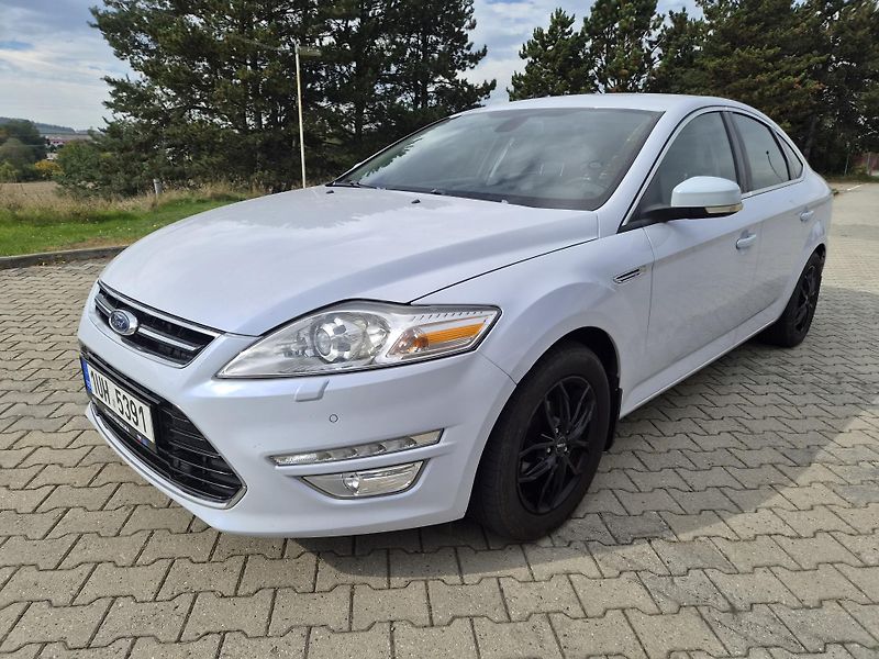 Ford Mondeo (2013) 2,0 TDCi - fotka 2 z 11
