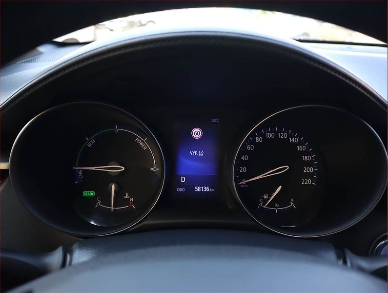Toyota C-HR (2019) 1.8 Hybrid - fotka 11 z 22