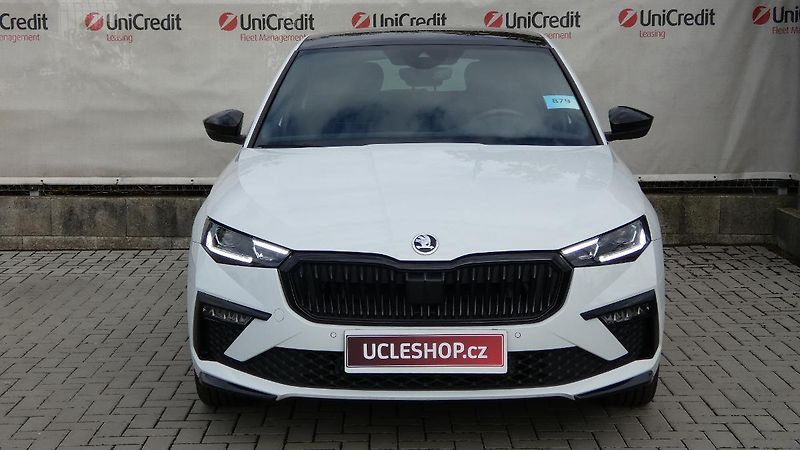Škoda Scala 1,5TSI DSG Monte Carlo - fotka 2 z 25