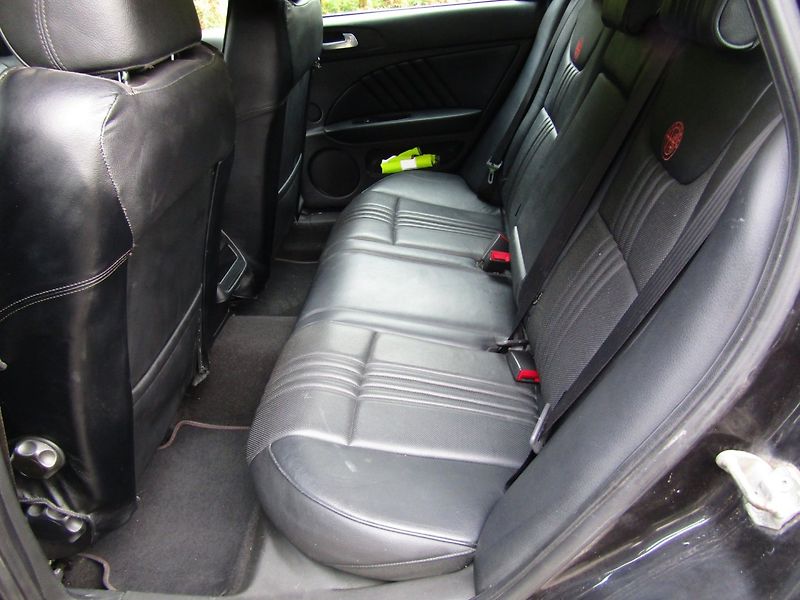 Alfa Romeo 159 (2009) 2.0JTD 125kW - fotka 21 z 33