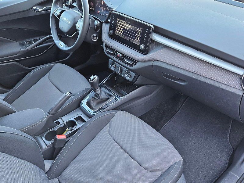 Škoda Fabia (2025) SELECTION TSI 70/1.0 M5F - fotka 12 z 26