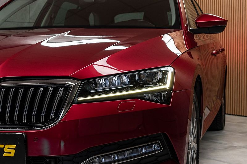 Škoda Superb 2.0 TDI 147kW STYLE*DPH*ČR 1.M - fotka 38 z 44