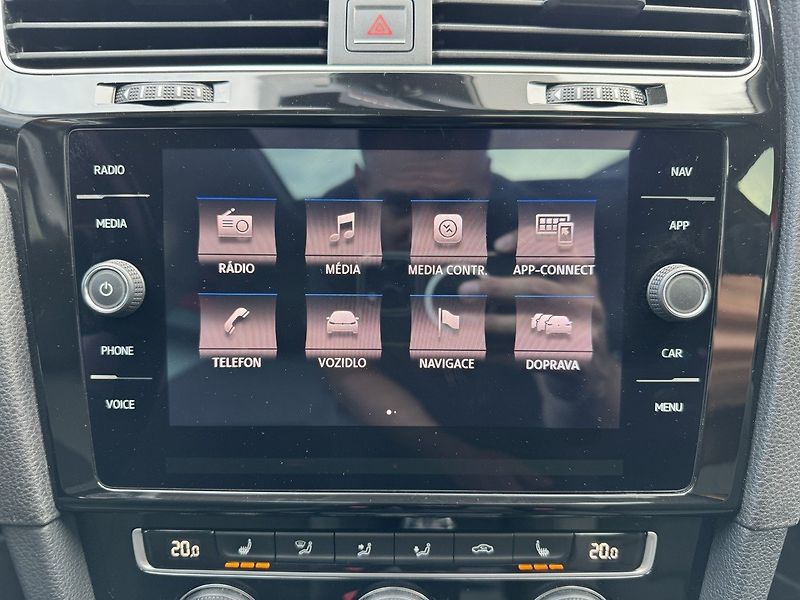 Volkswagen Golf (2017) 1.4TSi HighLine LED Navi Pano - fotka 14 z 50