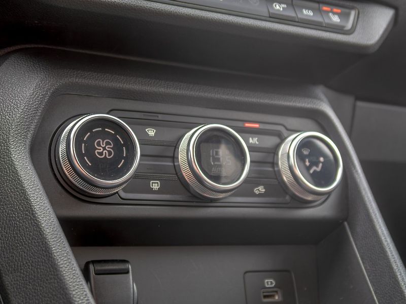 Dacia Jogger (2022) 1.0T 81KW DIGI – TAŽNÝ - fotka 28 z 53