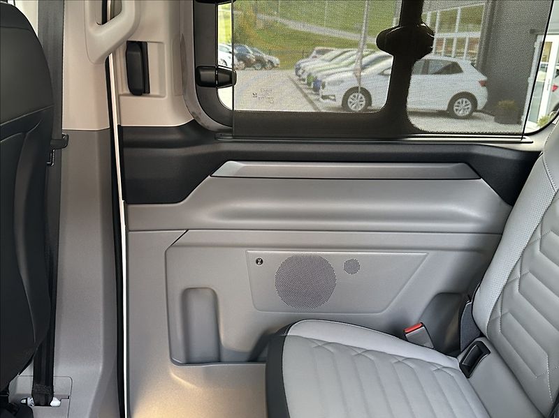 Ford Tourneo Custom 2,0 170PS  L2 Titanium X A/T 4 - fotka 15 z 58
