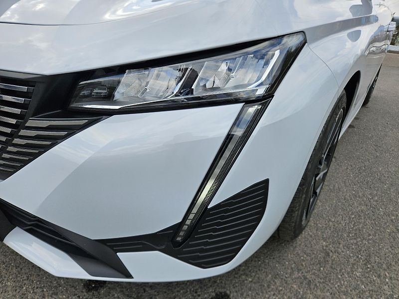Peugeot 308 (2024) SW 1.2PT 130 ALLURE EAT8  - fotka 28 z 30