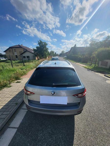 Škoda Superb (2018) 7DSG Automat Kůže Navi - fotka 5 z 6