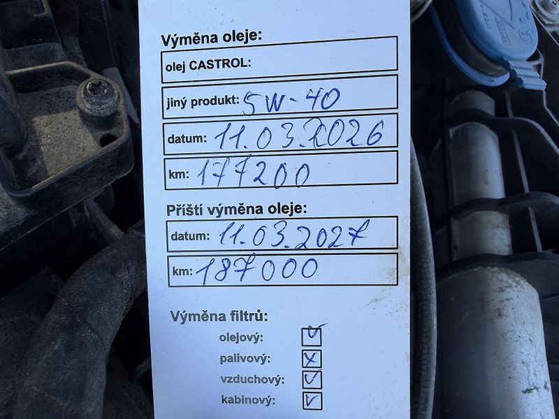 Mercedes-Benz Třídy A 180i SPORT LED NAVI SERVISKA - fotka 37 z 37