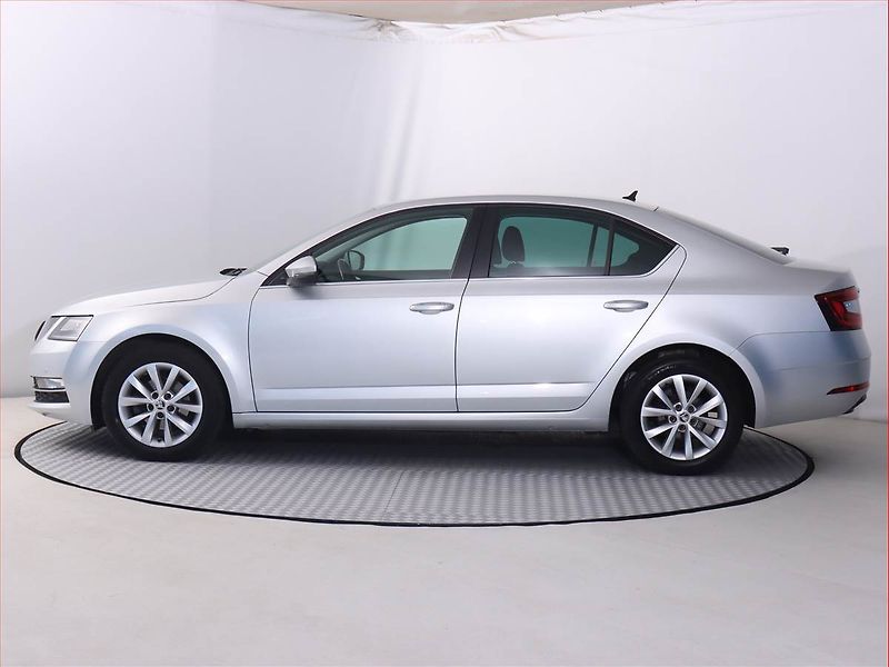 Škoda Octavia (2017) Style 1.6 TDI, Tempomat - fotka 3 z 19