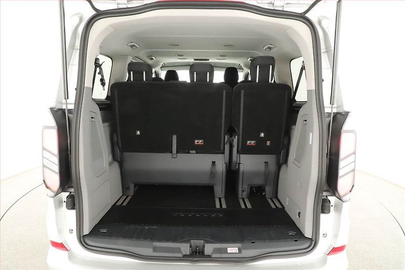 Ford Tourneo Custom (2025) 2.0 EcoBlue AWD - fotka 17 z 19