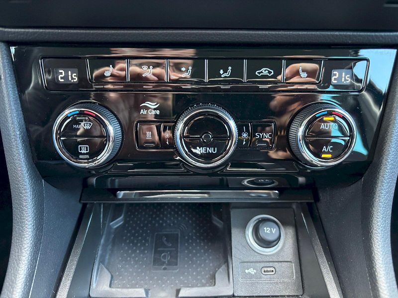 Škoda Superb (2023) 2.0 TDI 110kW DSG Style Extra, - fotka 27 z 35