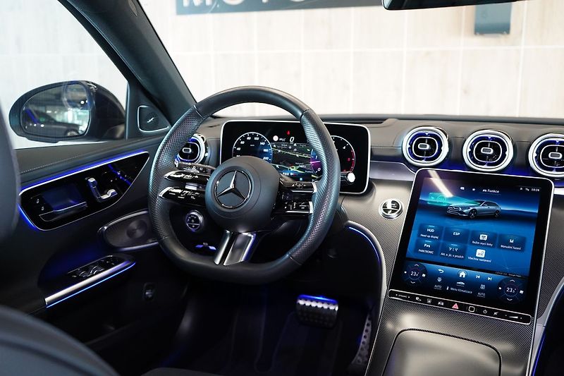 Mercedes-Benz Třídy C 220d 4MATIC, Nezávislé, Tažné - fotka 49 z 50