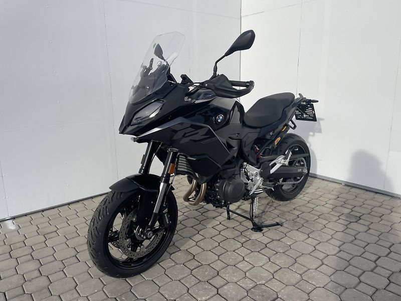 BMW (2026) F 900 XR - fotka 5 z 11