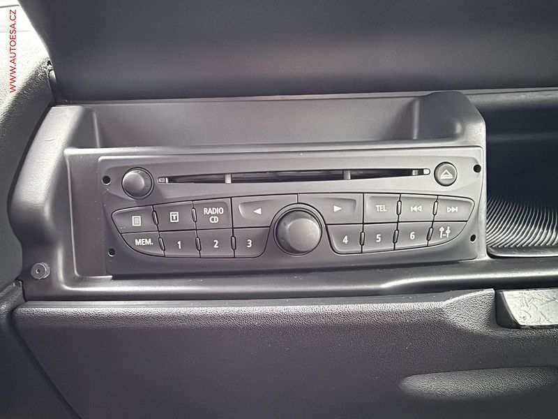 Renault Espace (2013) 2.0 dCi, AC, temp. STK3/28 - fotka 15 z 17