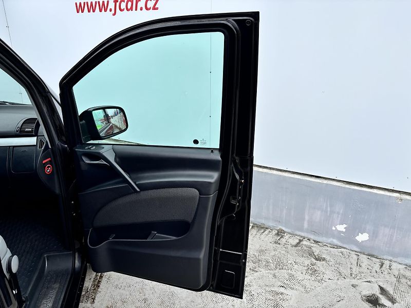 Mercedes-Benz Viano (2012) 3.0CDI V6 165KW  - fotka 13 z 27