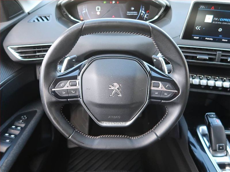 Peugeot 3008 (2020) 1.2 PureTech, Automat, Navi - fotka 18 z 18
