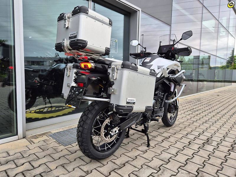 CFMOTO 800 MT (2026) Explore ES - AKČNÍ CENA - fotka 5 z 45