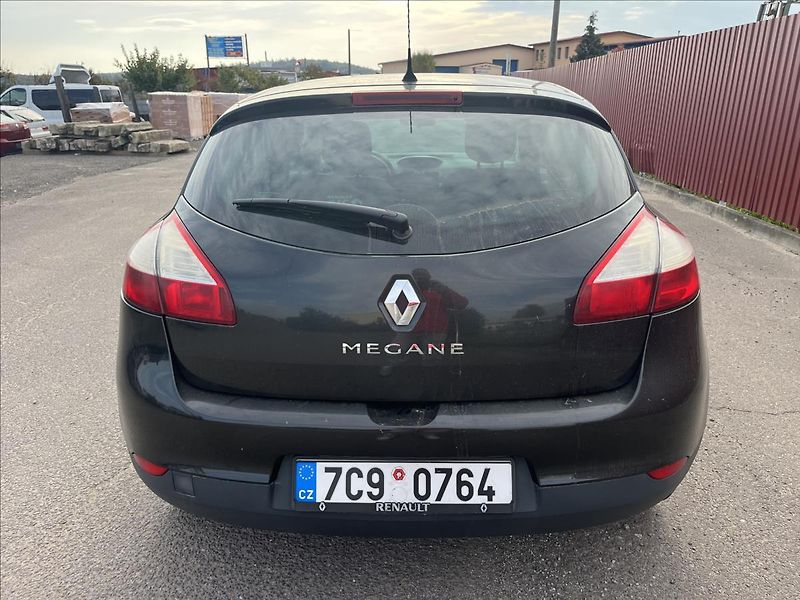 Renault Mégane 1,6 i KLIMA ALU 2x KOLA - fotka 7 z 36