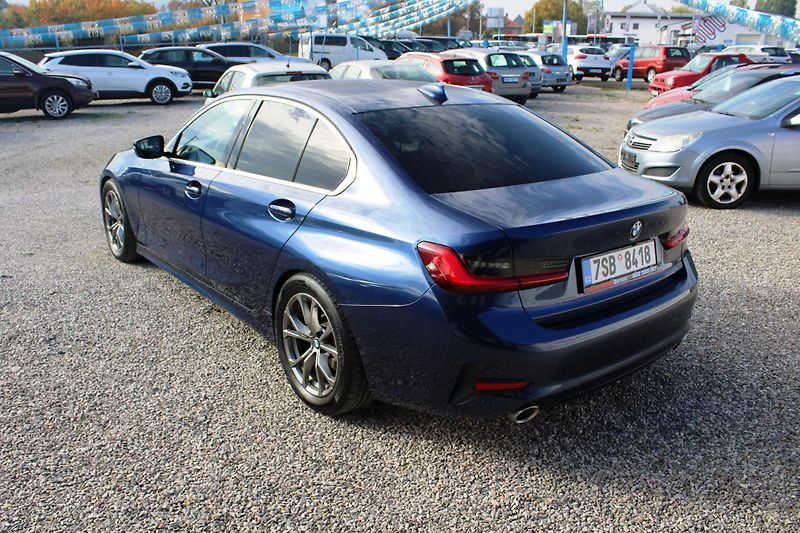 BMW Řada 3 (2019) 320d KŮŽE LED AUTOMAT TEMPOMAT - fotka 5 z 26