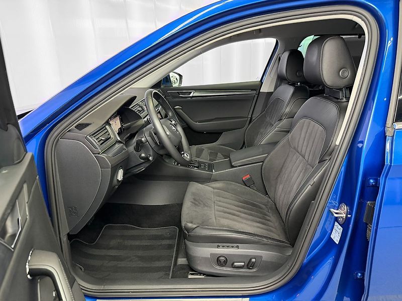 Škoda Superb 2.0 TDI DSG STYLE PLUS, DCC, A - fotka 11 z 33
