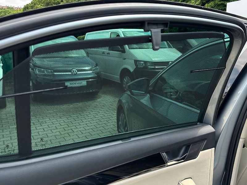 Škoda Superb 2.0 TDI LK 4x4 DSG - fotka 19 z 30