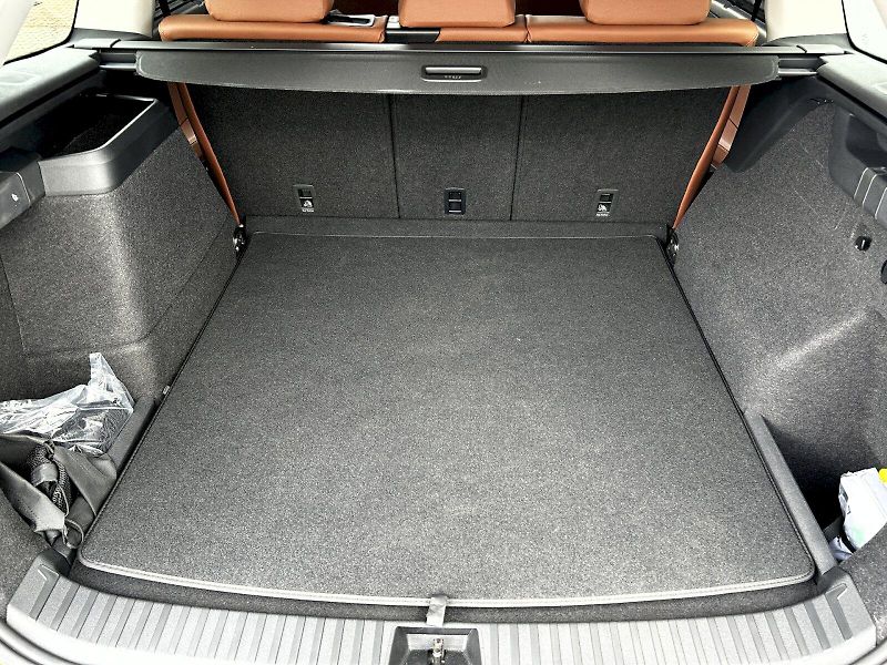 Škoda Kodiaq (2025) 1.5 TSI 150kW iV DSG Exclusive - fotka 33 z 35