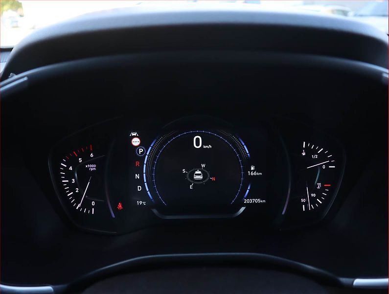 Hyundai Santa Fe (2021) 2.2 CRDi - fotka 11 z 26