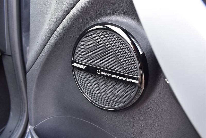 Renault Mégane 1,9 DCi BOSE,96KW,TZ,1M,AKCE - fotka 13 z 20