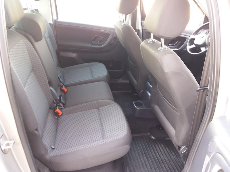 Škoda Roomster 1.2TSi,63kW,KLIMA,1.MAJITE-ČR! - fotka 16 z 25