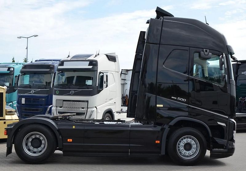 Volvo FH (2022) 500 XL tahač EURO 6 - fotka 4 z 19