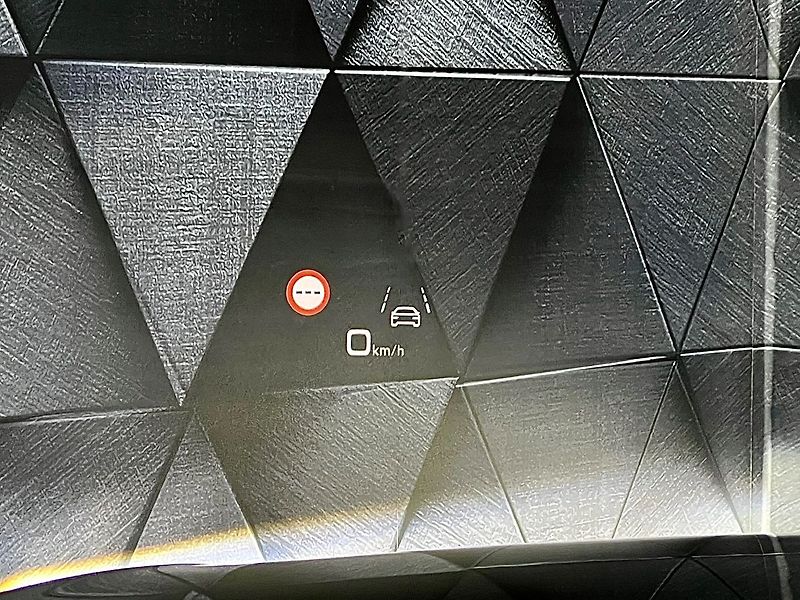 Audi RS Q8 QUATTRO, PERFORMANCE,B&O, PANO - fotka 27 z 39