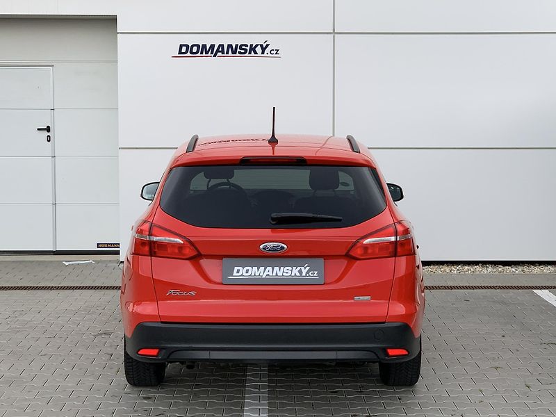 Ford Focus TREND 1.0 EcoBoost 92kW MAN6 - fotka 12 z 20