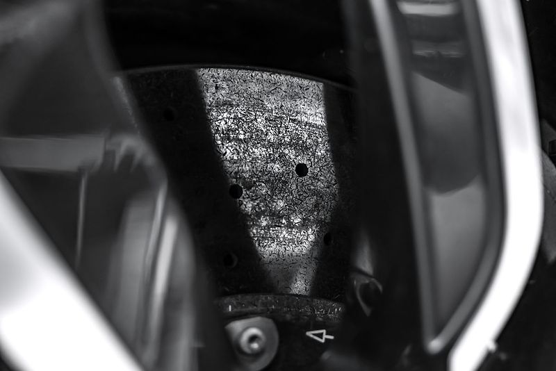 Audi RS 4 RS4  TFSI quattro, keramiky - fotka 12 z 27