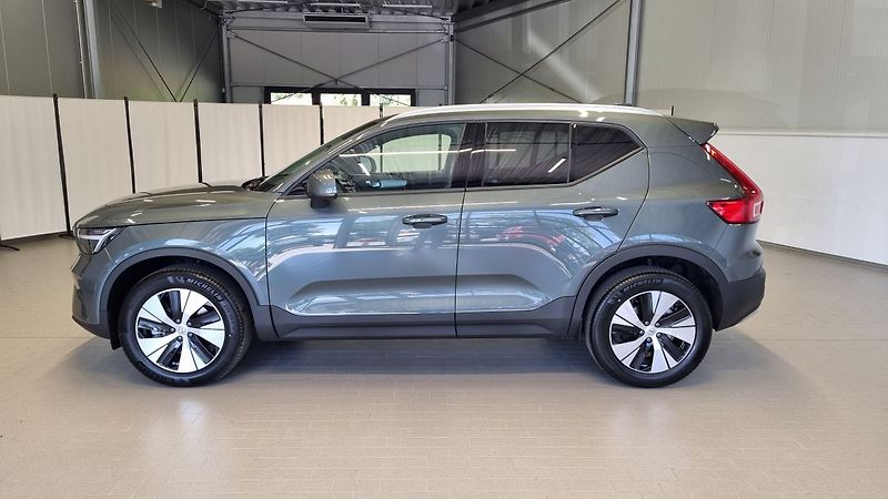 Volvo XC40 (2026) B3 2.0L 163 HP AT7 FWD CORE - fotka 2 z 15