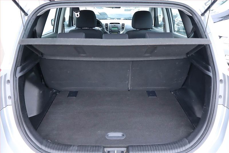 Hyundai ix20 (2011) 1.4 CVVT, Serv.kniha - fotka 14 z 17