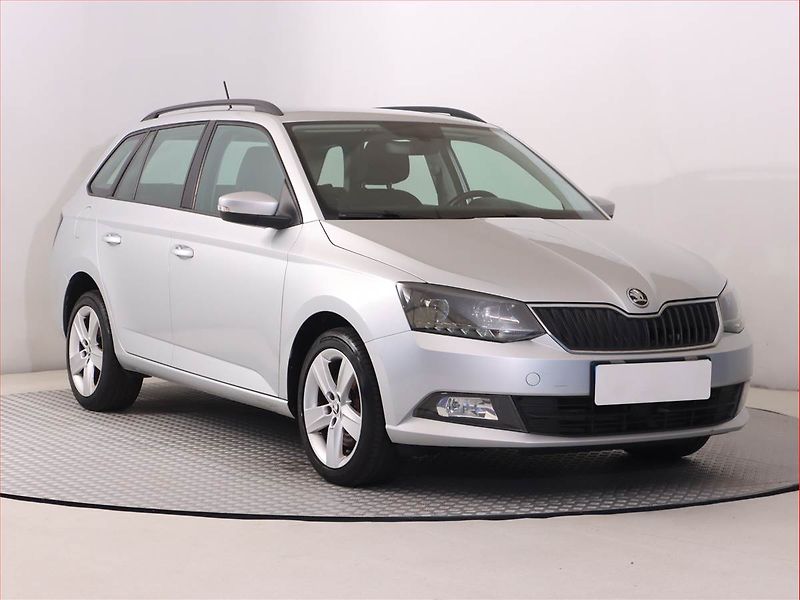 Škoda Fabia (2017) Style 1.0 TSI, Automat - fotografie inzerátu