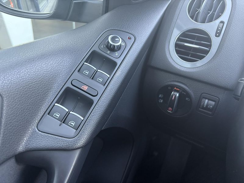 Volkswagen Tiguan 2.0TDi DSG 4Motion - fotka 22 z 22