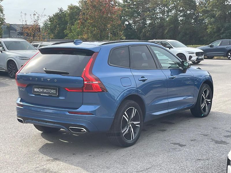 Volvo XC60 B4 AWD R-Design H&K, TZ - fotka 4 z 23