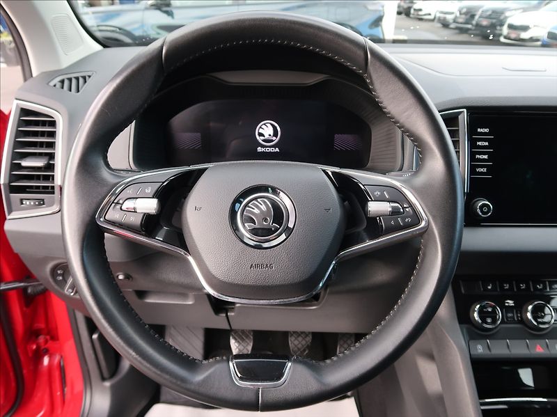 Škoda Karoq 2,0 TDi,1majČR,Style,Serv.,DPH - fotka 15 z 26