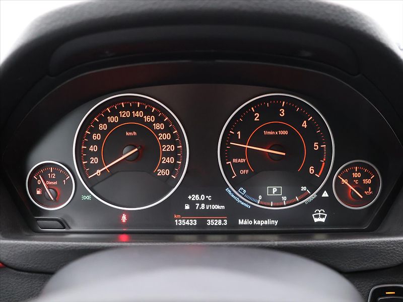BMW Řada 3 3,0 330d 210kW Aut. xDrive - fotka 17 z 36