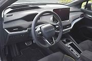 Také interiér vůz sdílí s větším elektromobilem z Mladé Boleslavi.