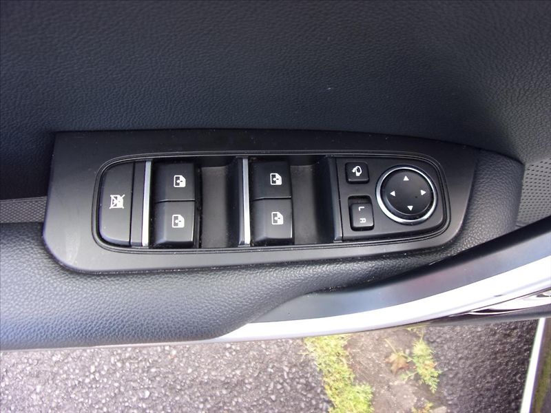 Kia ProCeed 1,5 T-GDI  GT-Line - fotka 17 z 32