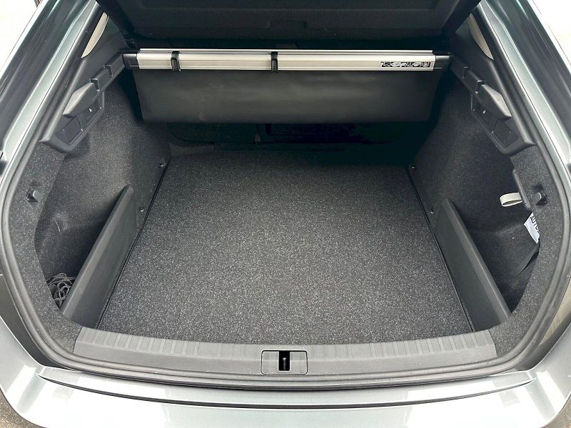 Škoda Octavia (2025) 1,5 TSI / 110 KW / Top Selecti - fotka 10 z 30
